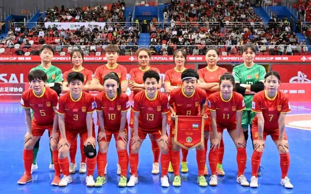 包含东京奥运会女足比赛团体赛中国队全力以赴的词条