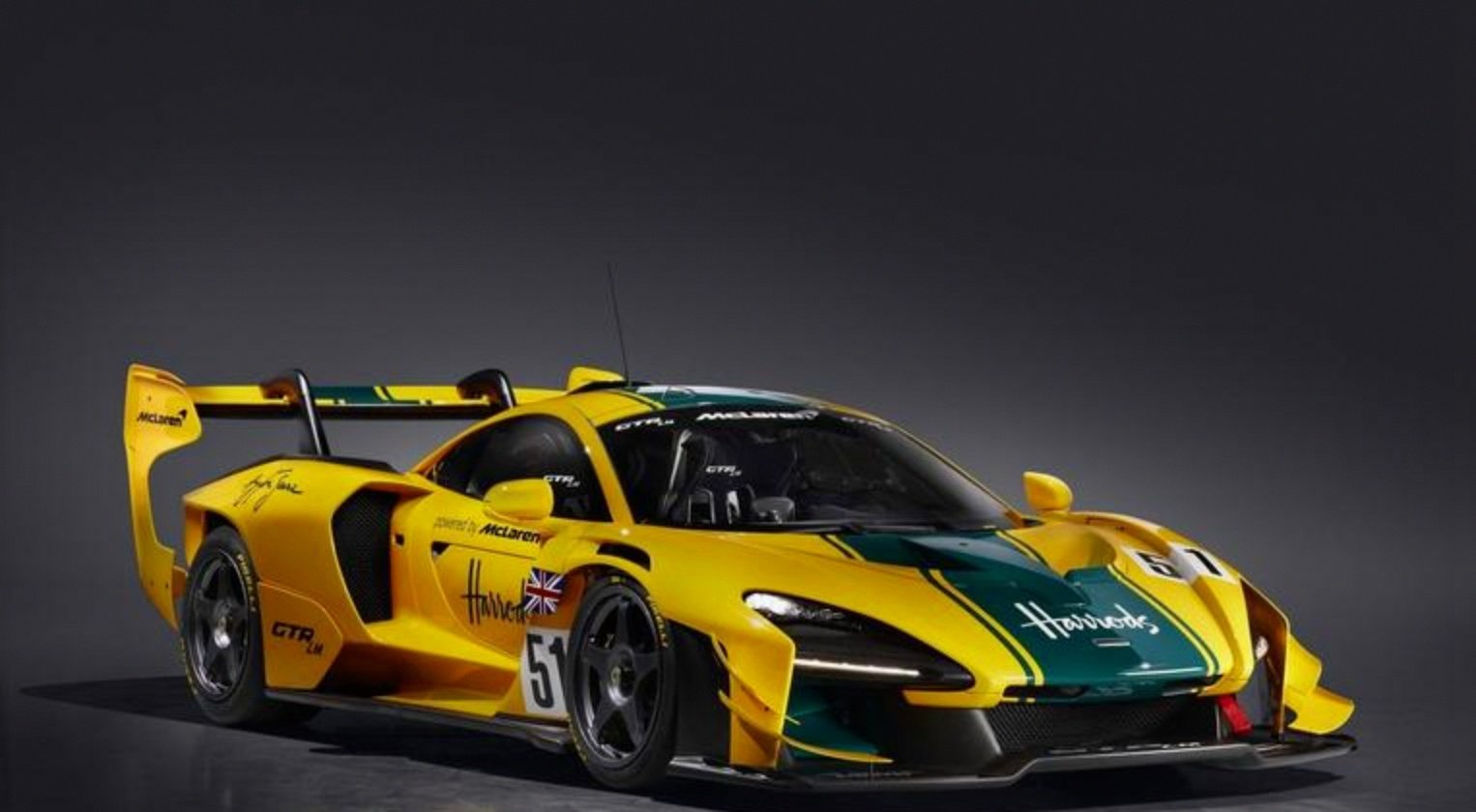 红牛二队逆转迈凯伦，塞恩斯统治全场